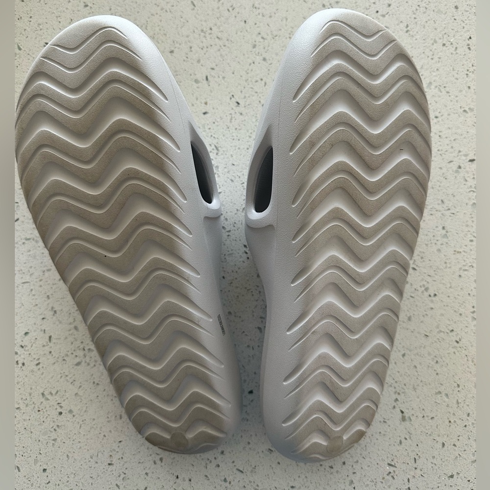 adidas Adicane Slides in Dash grey - Picture 5 of 5